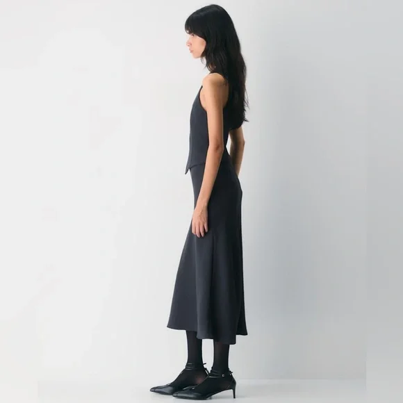 Aritzia Black Midi Skirt - Picture 3 of 10